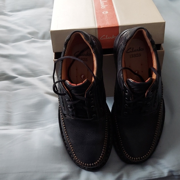 Clarks Unstructured Size 7 Unstructured. - Picture 1 of 6